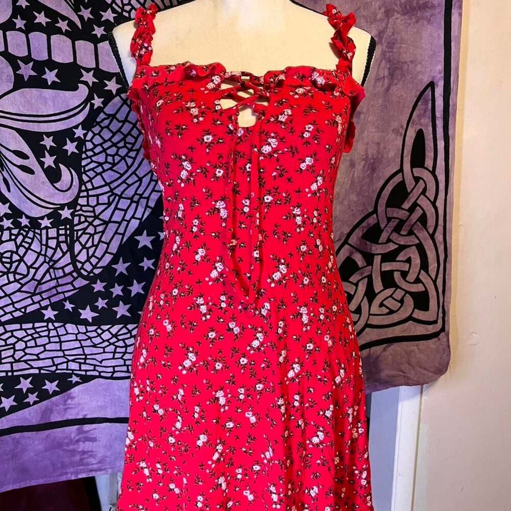 PrettyLittleThing Red Floral Lace Up Mini Dress